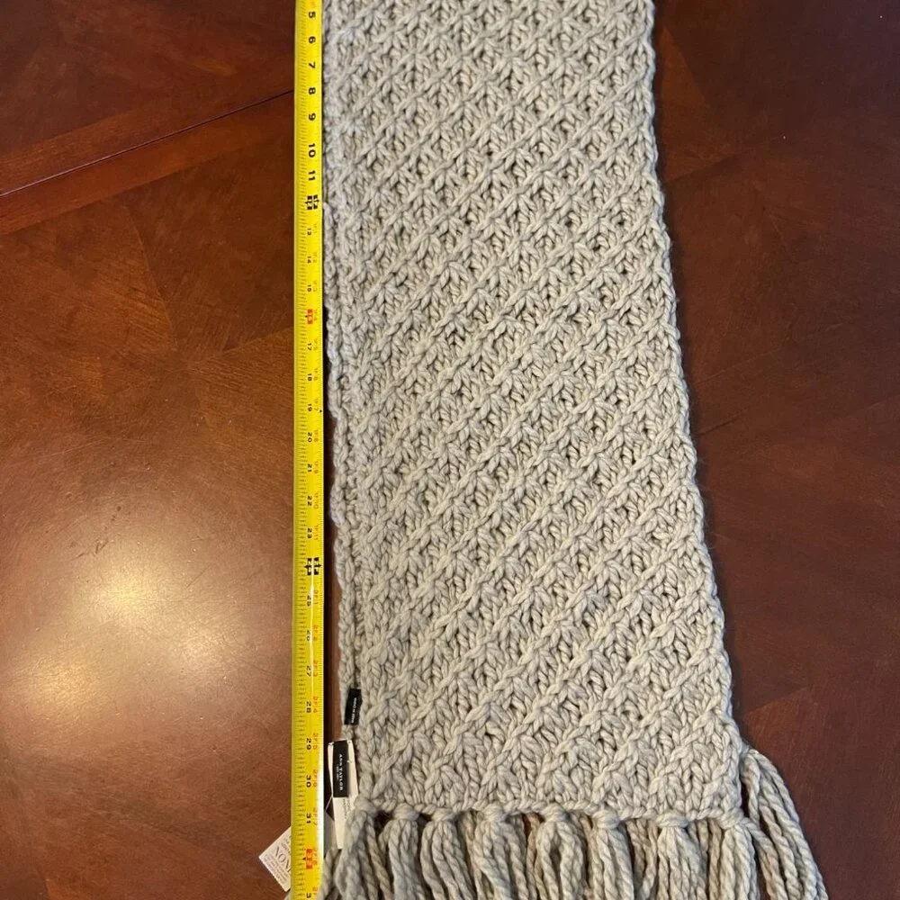 Ann Taylor Chunky Knit gray Scarf  Fringe Design wool cozy scarf fall‎ accessory